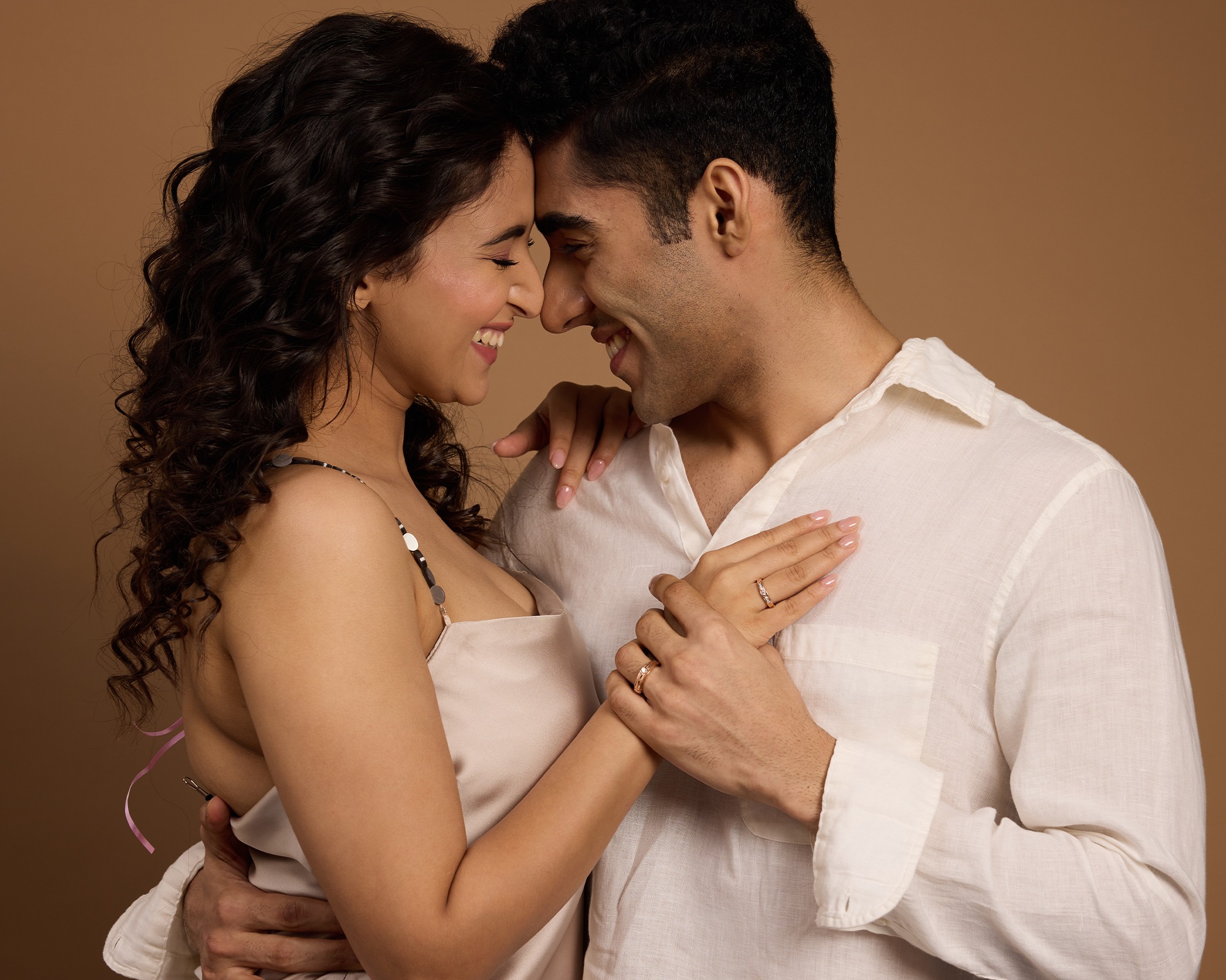 Cincin Pasangan Emas, Berlian, Platinum