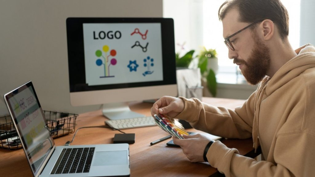 Desain Logo Diungkap: Menavigasi Proses Kreatif